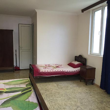 Hotel George Уреки Экстерьер фото