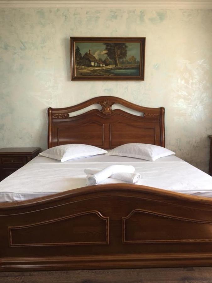 Hotel George Уреки Экстерьер фото