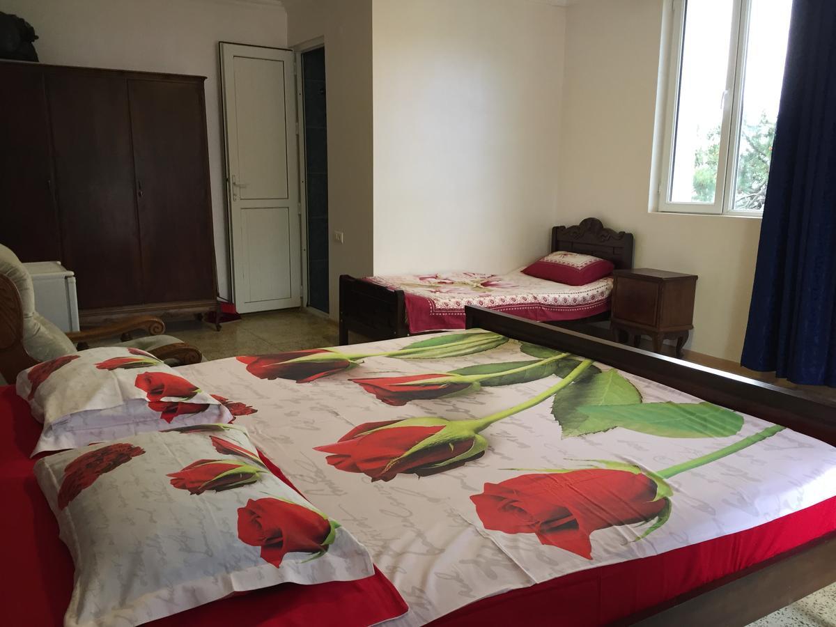 Hotel George Уреки Экстерьер фото